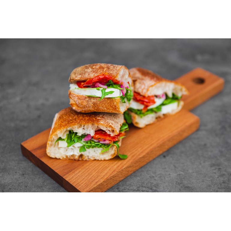 Pane Toscano Chèvre och semitorkad tomat | Panini Internazionale