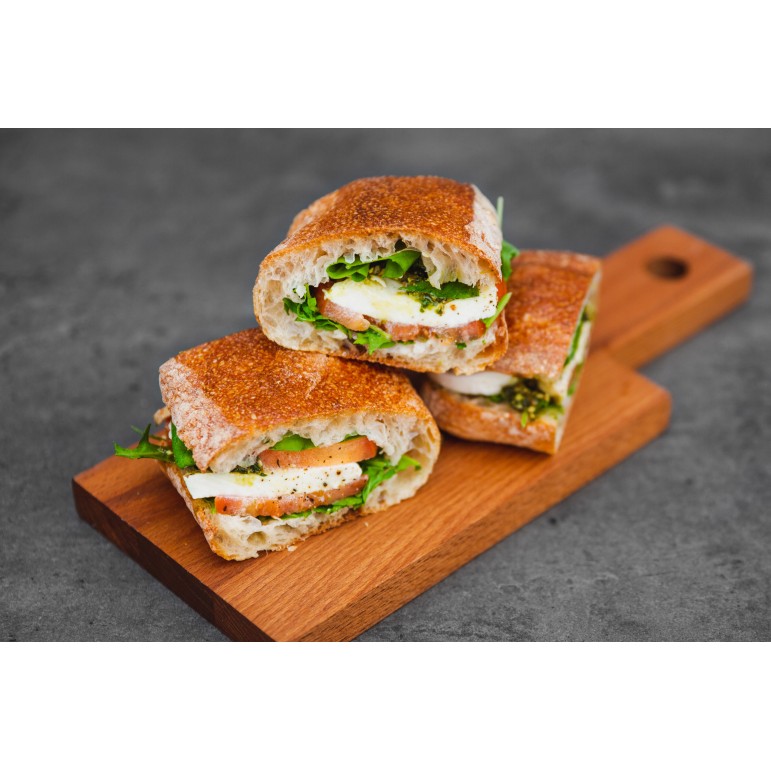 Pane Toscano Grillad Bjärekyckling och mozzarella | Panini Internazionale
